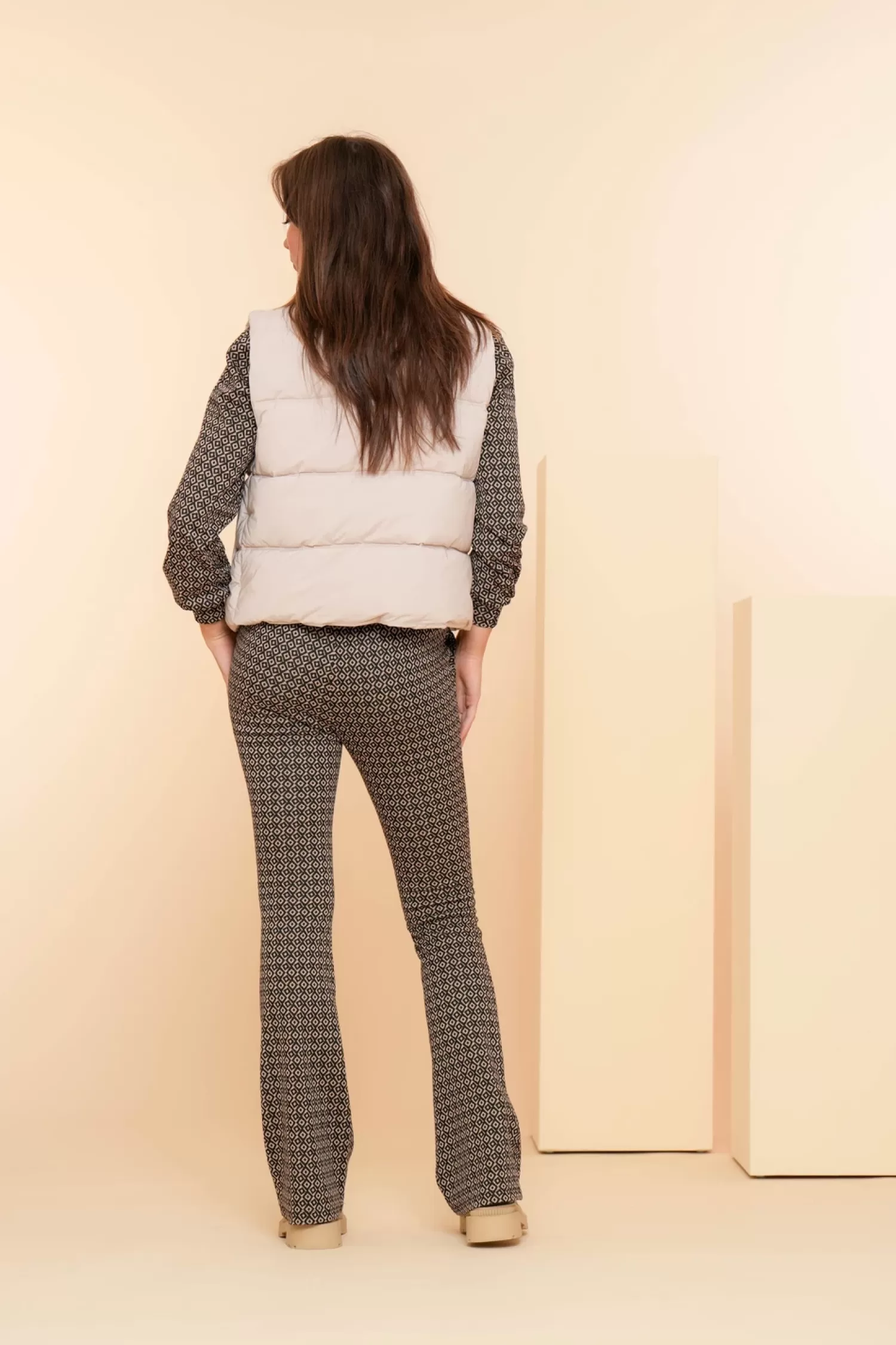 geisha_dames_gewatteerde_bodywarmer__2-1.webp Geisha Fashion Jassen & Jacks*Geisha Dames Gewatteerde Bodywarmer 48527-21 kit