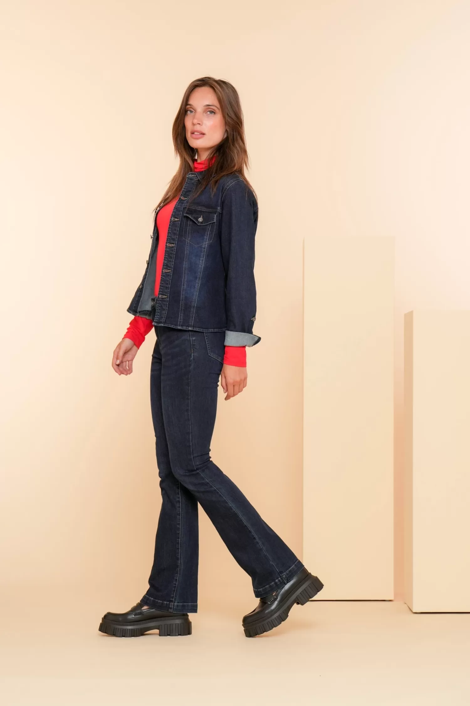 geisha_dames_jeans_flare_dark_rinse_met_lurex__4.webp Geisha Fashion Broeken | Denim*Geisha Dames Jeans Flare Dark Rinse Met Lurex 41511-10 dark blue denim