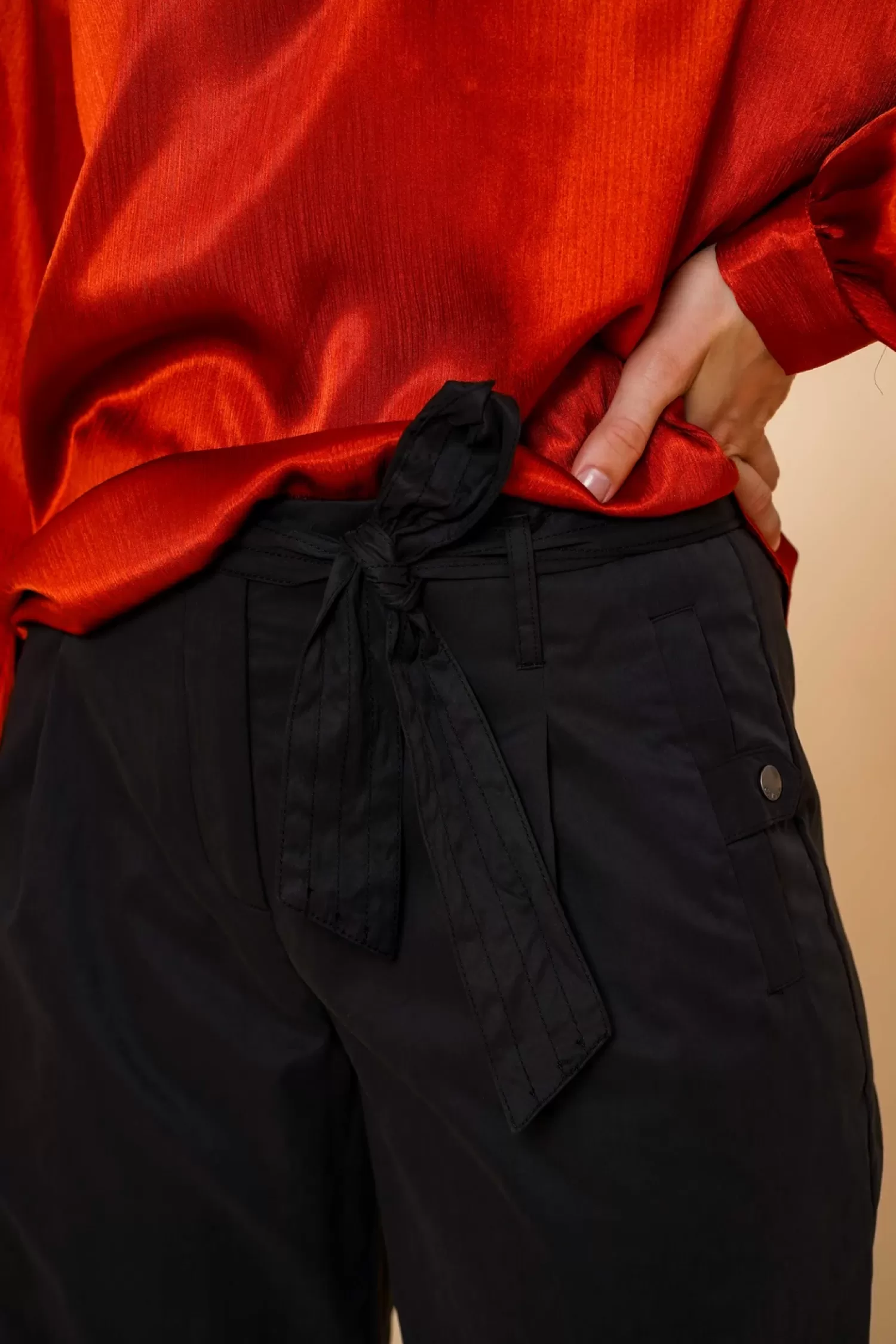 geisha_dames_loose_fit_tapered_broek__6.webp Geisha Fashion Broeken | Denim*Geisha Dames Loose Fit Tapered Broek 41519-10 zwart