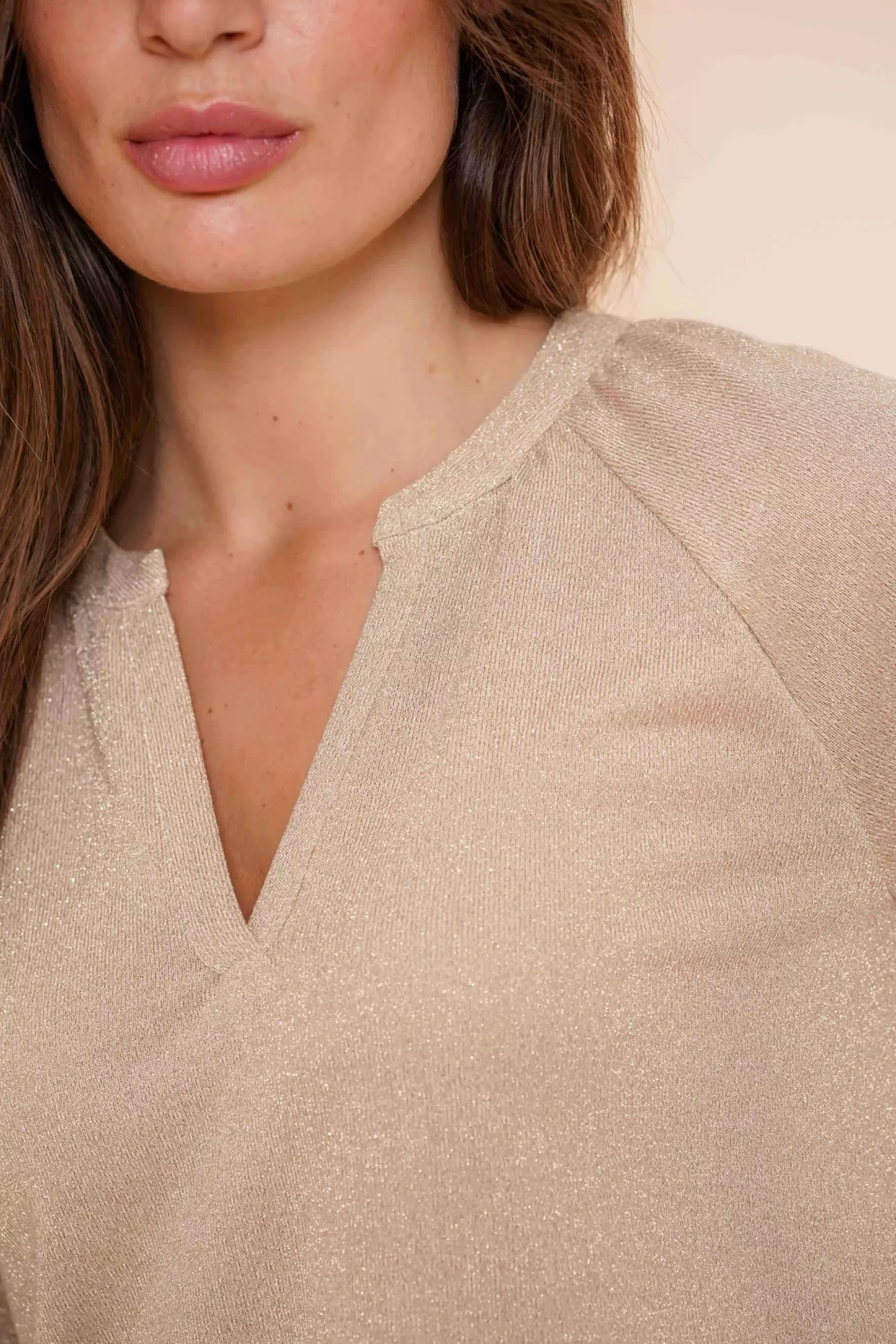 geisha_dames_lurex_vhals_top__6.webp Geisha Fashion Tops & T-shirts*Geisha Dames Lurex V-hals Top 42657-20 gold