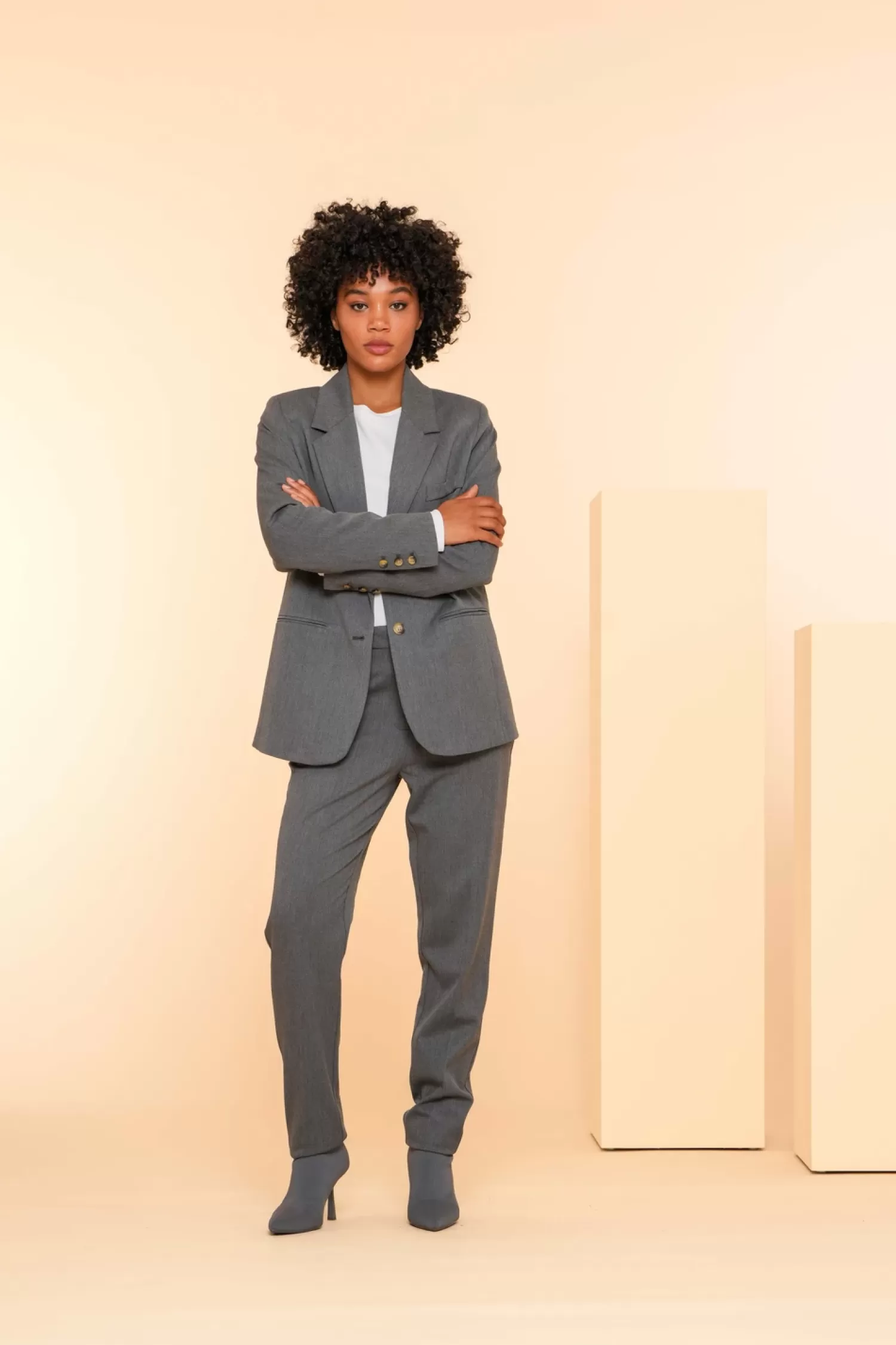 geisha_dames_melange_blazer__2.webp Geisha Fashion Jasjes & Blazers*Geisha Dames Melange Blazer 45602-32 grey melange