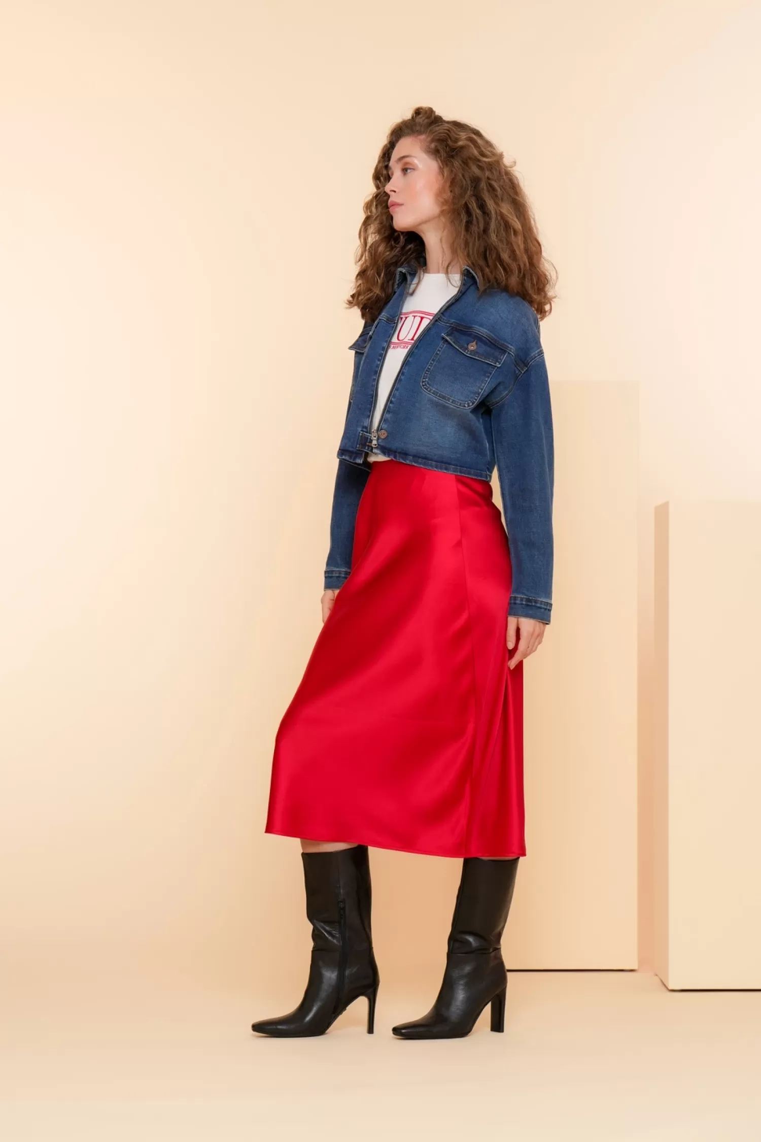 geisha_dames_satijnen_look_midi_rok__4.webp Geisha Fashion Rokken*Geisha Dames Satijnen Look Midi Rok 46513-10 rood