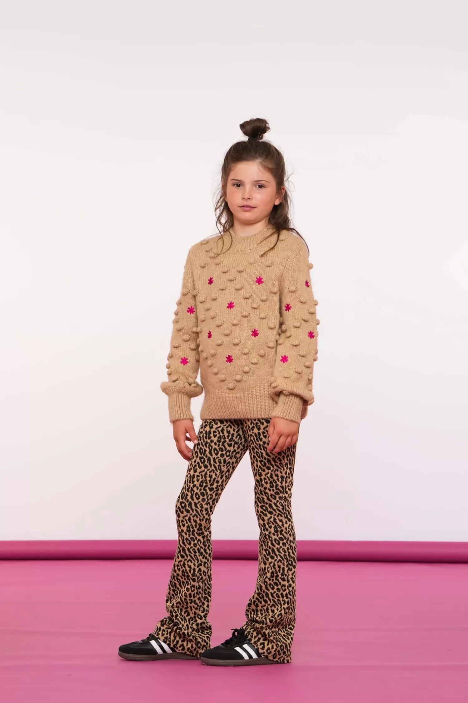 Geisha Fashion Truien & Vesten*Geisha Girls Kleurrijke Gebreide Trui Met Pompons 44550K-23 sand