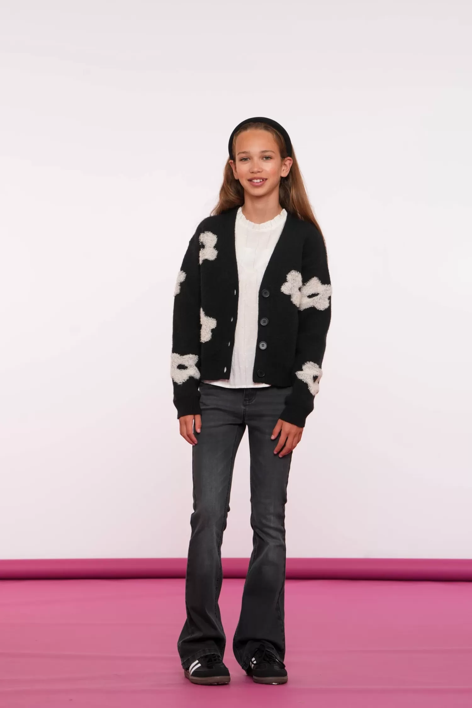 Geisha Fashion Truien & Vesten*Geisha Girls Vestje Met Bloemen 44506K-10 zwart